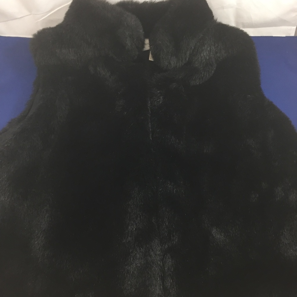 Worthington Faux Black Fur L/G Vest Used
